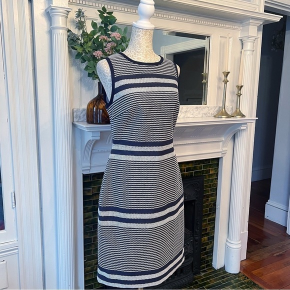 NWT J. CREW Navy & White Striped Tweed Sleeveless Sheath Dress Bow Detail Sz 8 - Picture 4 of 16